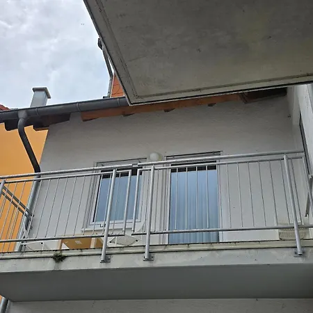 Moderne Grosszuegige Zu Vermieten דירה *